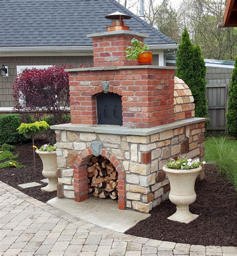 Backyard pizza - Create the Oven Floor. The oven floor is the base of the oven. Ideally, it should be at least 3 ft by 3 ft (0.9 by 0.9 m) for a 36-inch (91.44 cm) oven. Consult your design as you lay your bricks and use the floor markings you made earlier to ensure you’re correctly positioned before you proceed. Mix the Mortar.